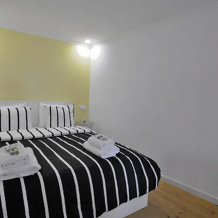 Appartamento Pied à Terre Tram 28 Lisbona