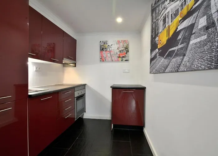 Pied A Terre Tram 28